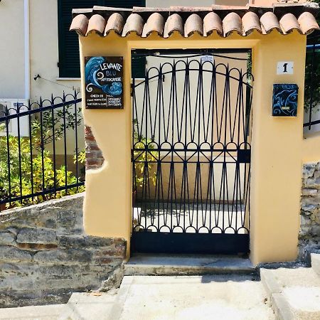 Levante Blu Специя Екстериор снимка