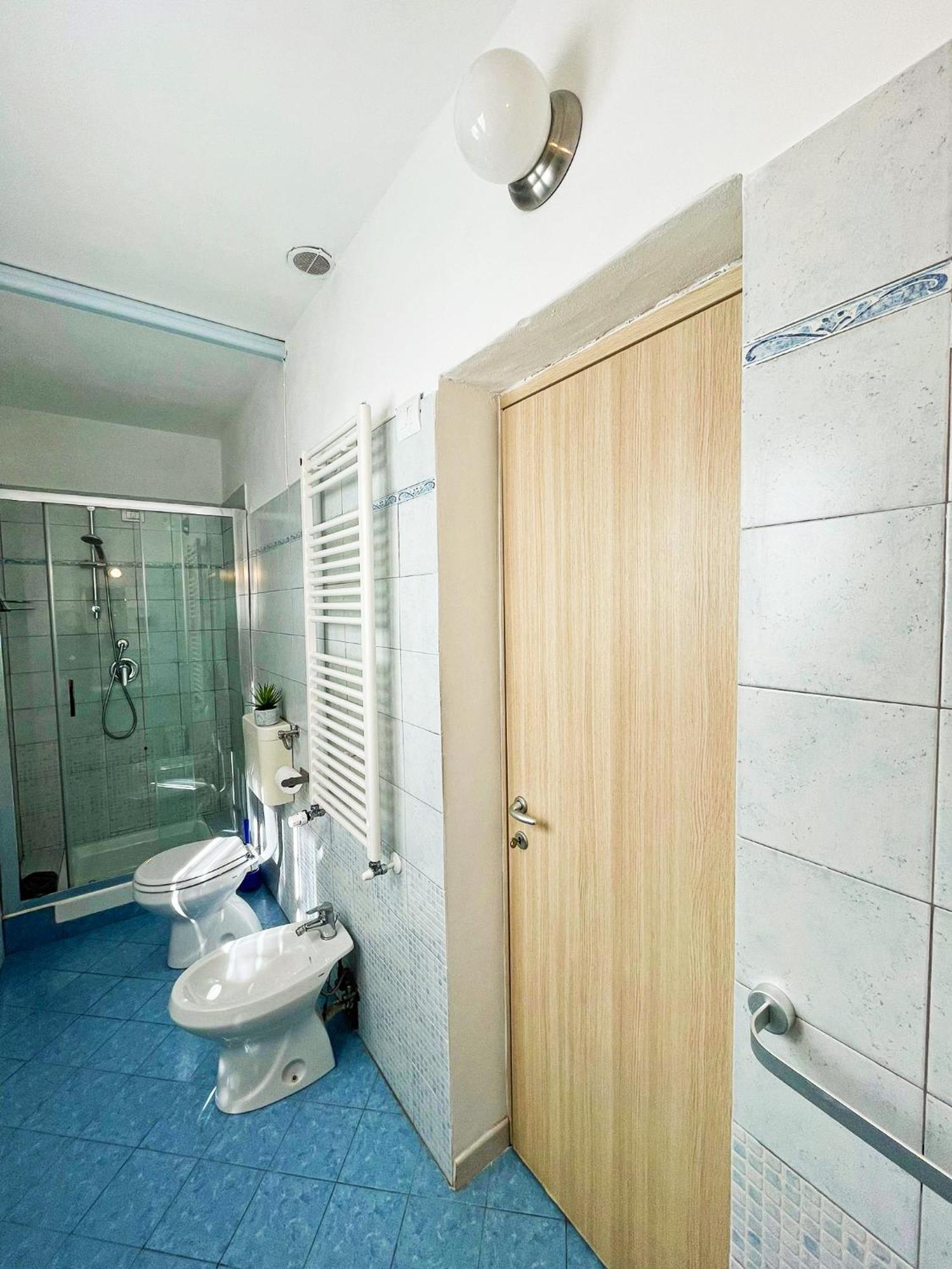 Levante Blu Специя Стая снимка